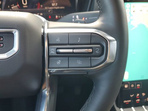 Used 2025 GMC Terrain Elevation AWD/4WD image 21