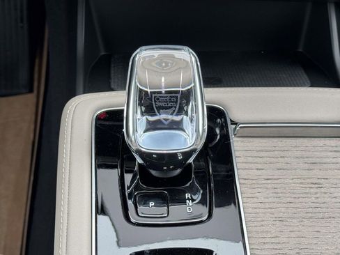 New 2026 Volvo XC90 T8 Plus w/ Protection Package Premier image 6