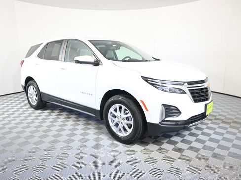 Used 2024 Chevrolet Equinox LT AWD/4WD image 9