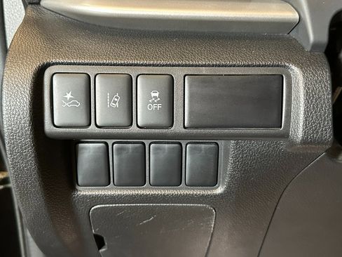 Used 2022 Mitsubishi Eclipse Cross ES image 16