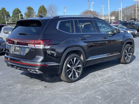 Certified 2024 Volkswagen Atlas SEL Premium R-Line image 7