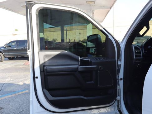 Used 2021 Ford F250 Platinum w/ FX4 Off-Road Package AWD/4WD image 14