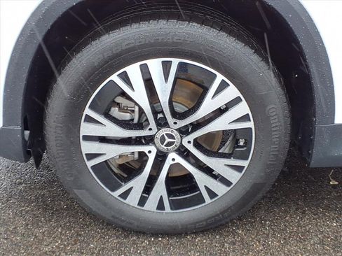 Certified 2025 Mercedes-Benz GLA 250 4MATIC image 10