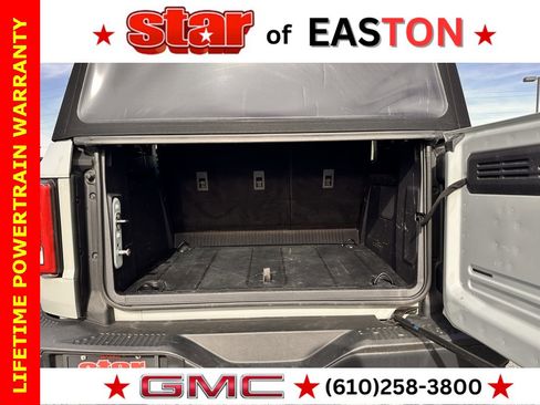 Used 2023 Ford Bronco Badlands image 35