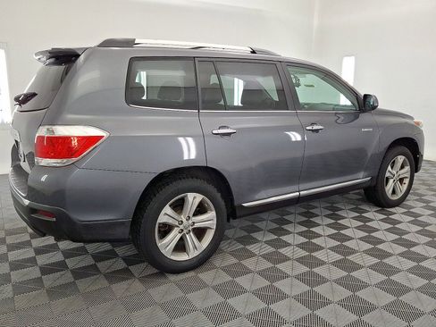 Used 2012 Toyota Highlander Limited w/ Tow Pkg AWD/4WD image 18