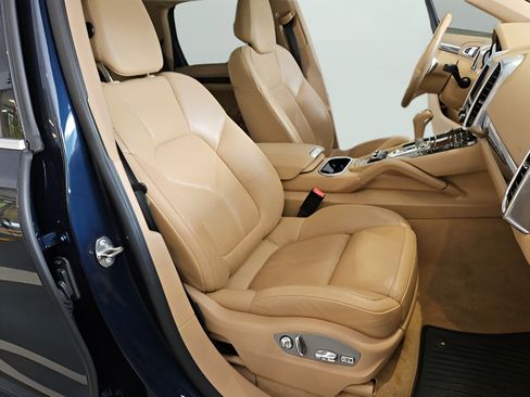 Used 2013 Porsche Cayenne S AWD/4WD image 25