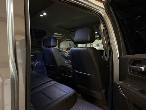 Used 2019 Chevrolet Silverado 1500 LTZ w/ LTZ Texas Edition AWD/4WD image 12