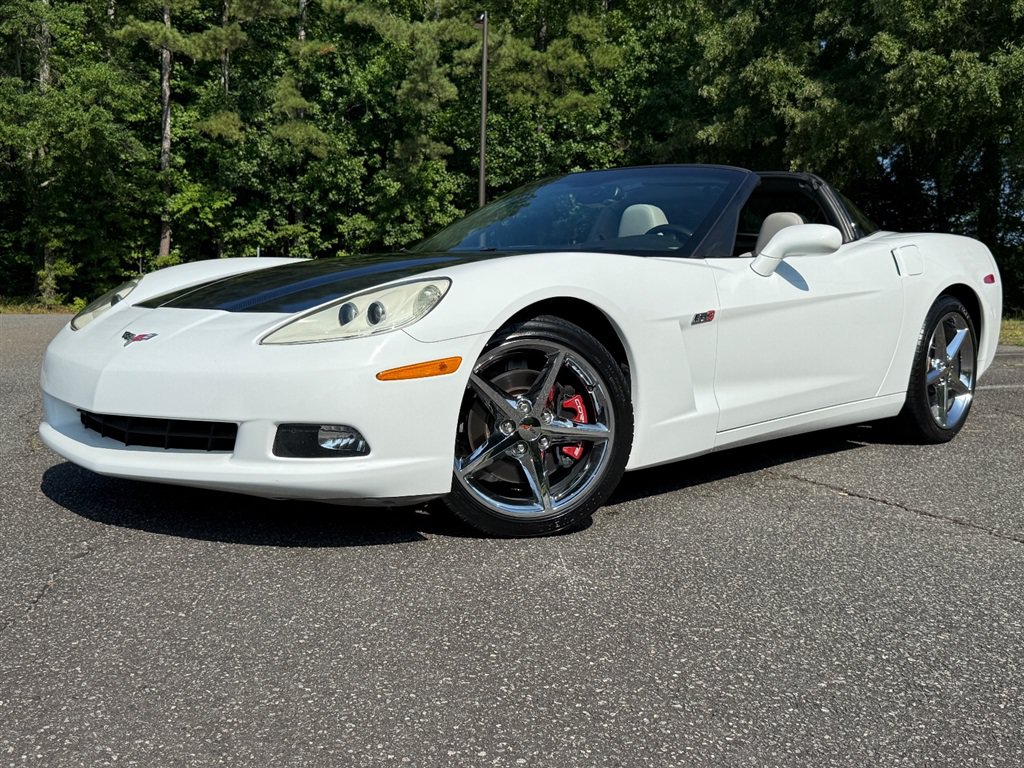 Used 2013 Chevrolet Corvette Coupe w/ 3LT Preferred Equipment Group RWD image 6