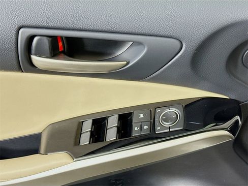 Used 2018 Lexus IS 300 AWD w/ Premium Package image 24