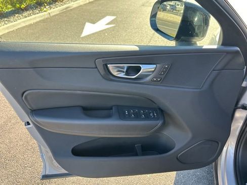 Certified 2025 Volvo XC60 B5 Plus image 16