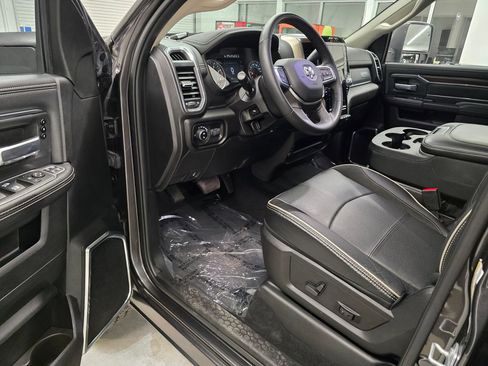 Used 2024 RAM 2500 Laramie w/ Safety Group AWD/4WD image 17