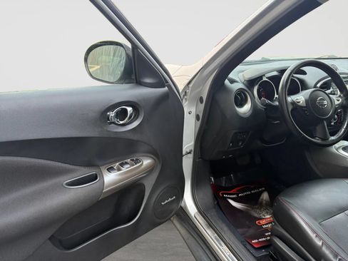 Used 2013 Nissan Juke SL AWD/4WD image 11