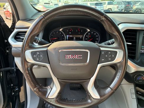 Used 2018 GMC Acadia SLT FWD image 12