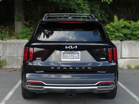 Used 2022 Kia Sorento SX Prestige w/ Panoramic Sunroof Package AWD/4WD image 8