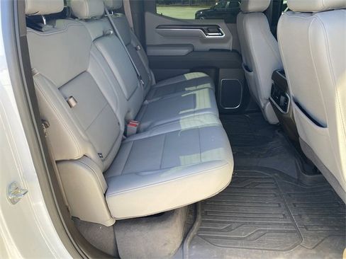Used 2023 GMC Sierra 1500 SLT w/ SLT Premium Package image 31