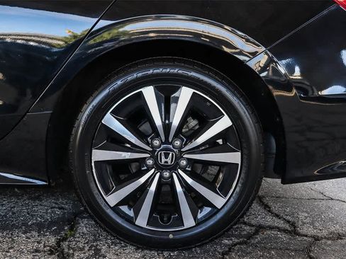 Used 2022 Honda Civic EX image 10