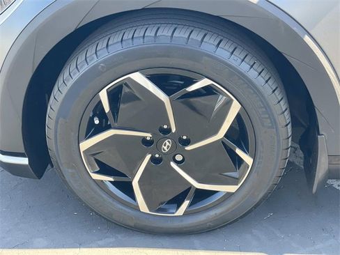 Used 2023 Hyundai Ioniq 5 SEL image 39