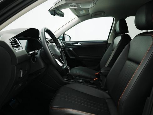 Used 2024 Volkswagen Tiguan Wolfsburg Edition image 21