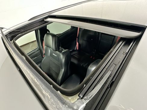 Used 2020 Jeep Grand Cherokee SRT image 23