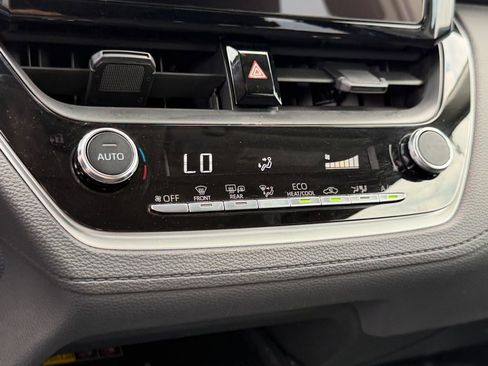Used 2026 Toyota Corolla Cross LE w/ Moonroof Package FWD image 22