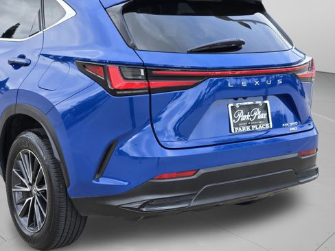 Used 2025 Lexus NX 350 AWD w/ Accessory Package (K3) image 32