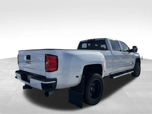 Used 2019 GMC Sierra 3500 Denali w/ Duramax Plus Package image 15