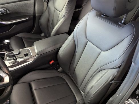 Used 2019 BMW 330i xDrive Sedan w/ Driving Assistance Package image 12