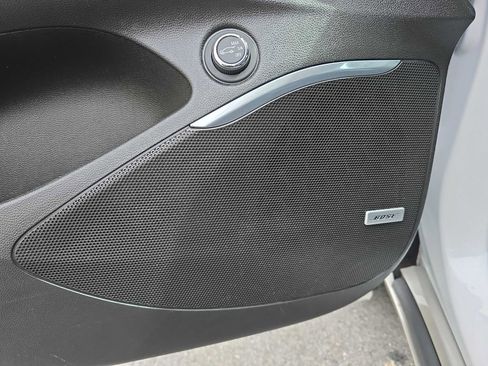 Used 2020 Buick Enclave Essence w/ Sound and Sites Package AWD/4WD image 20