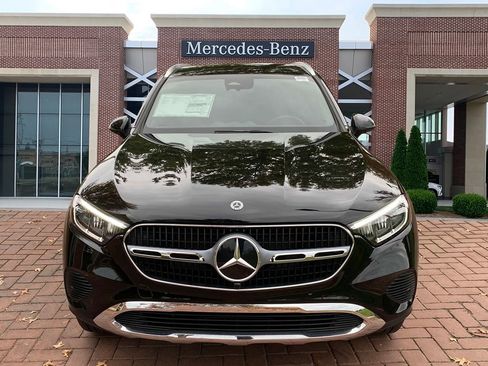 Certified 2025 Mercedes-Benz GLC 300 4MATIC image 2