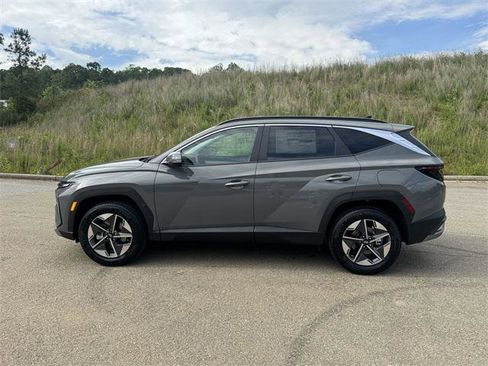 New 2025 Hyundai Tucson SEL image 2
