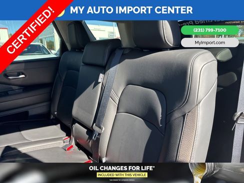 Certified 2024 Nissan Pathfinder SL image 25