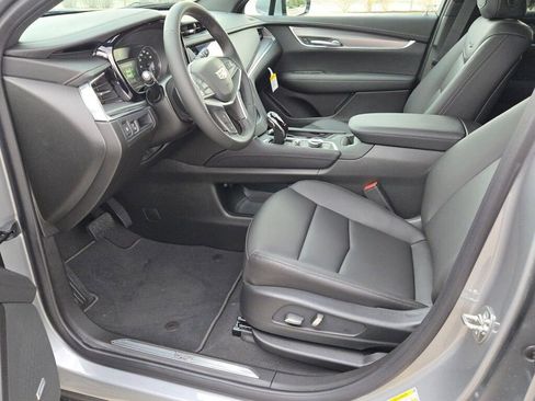 New 2026 Cadillac XT5 Luxury image 24