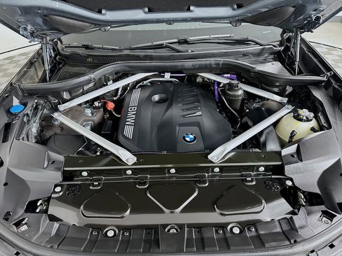 Certified 2024 BMW X7 xDrive40i image 32