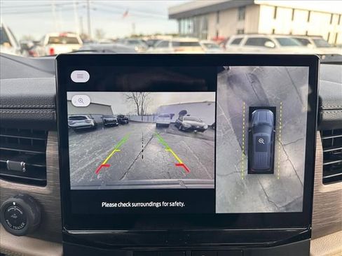 Used 2023 Ford Expedition Limited image 29