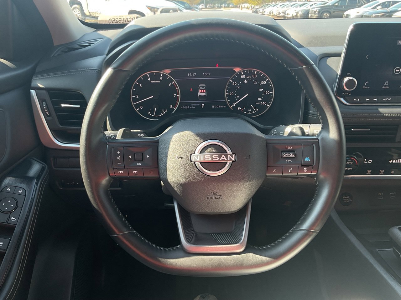 Used 2025 Nissan Rogue SV FWD image 31