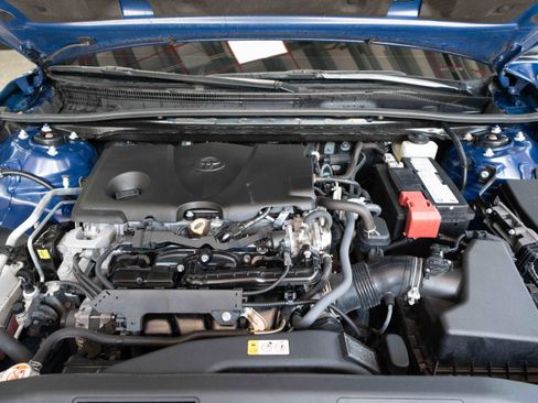 Used 2024 Toyota Camry SE FWD image 30