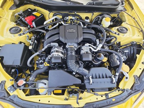 Used 2026 Subaru BRZ Series.Yellow RWD image 17
