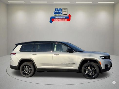 New 2025 Jeep Grand Cherokee L Limited w/ Trailer Tow Package AWD/4WD image 5