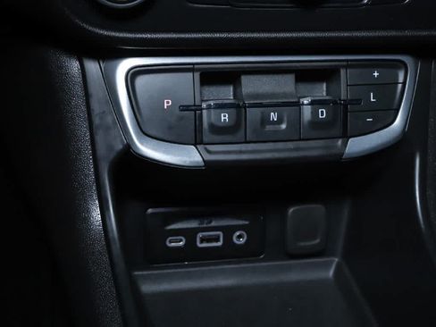 Used 2024 GMC Terrain SLT w/ Elevation Edition AWD/4WD image 29