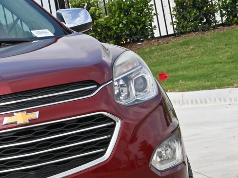 Used 2017 Chevrolet Equinox Premier w/ Enhanced Convenience Package FWD image 10