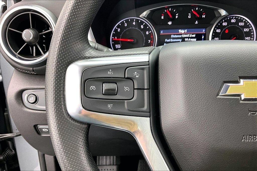 Used 2024 Chevrolet Blazer LT w/ Convenience Package FWD image 18