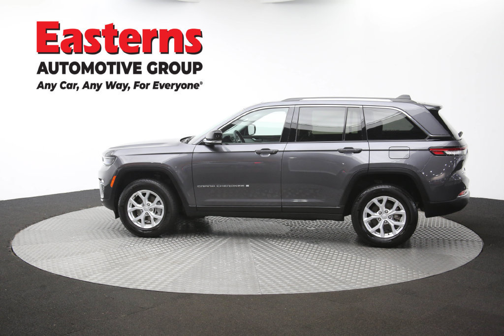 Used 2023 Jeep Grand Cherokee Limited AWD/4WD image 65