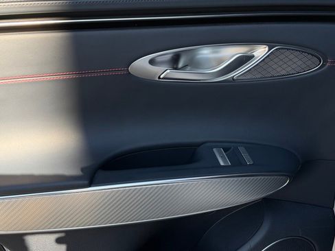 Used 2023 Genesis GV70 2.5T w/ Sport Prestige Package image 10