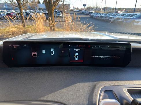 Certified 2025 Ford Expedition Active image 28