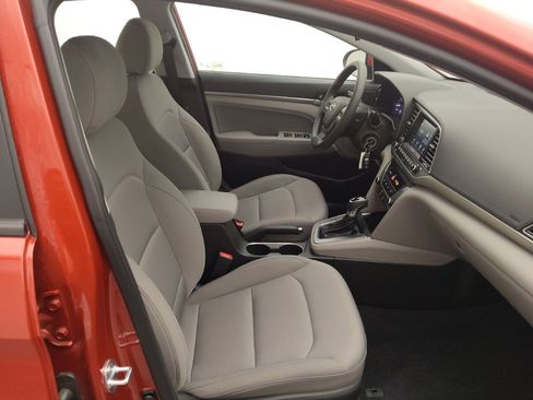 Used 2018 Hyundai Elantra SEL FWD image 21