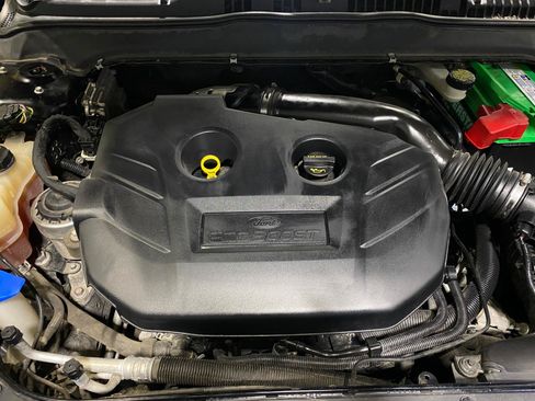 Used 2016 Ford Fusion Titanium FWD image 23