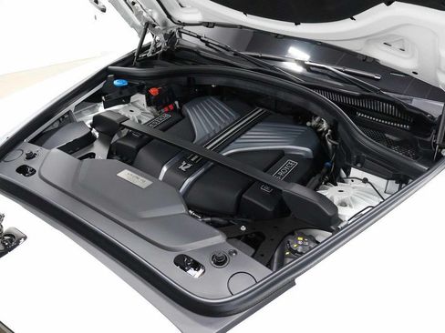 Used 2025 Rolls-Royce Cullinan Black Badge AWD/4WD image 78