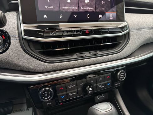 Used 2022 Jeep Compass Latitude w/ Sun and Sound Group image 35