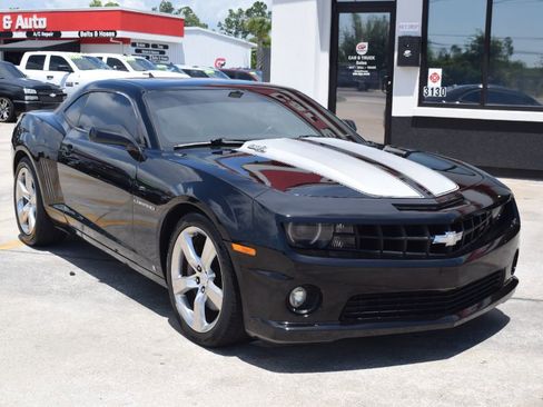Used 2010 Chevrolet Camaro SS w/ RS Package RWD image 2