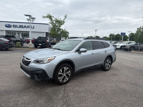 Used 2022 Subaru Outback Limited AWD/4WD image 3